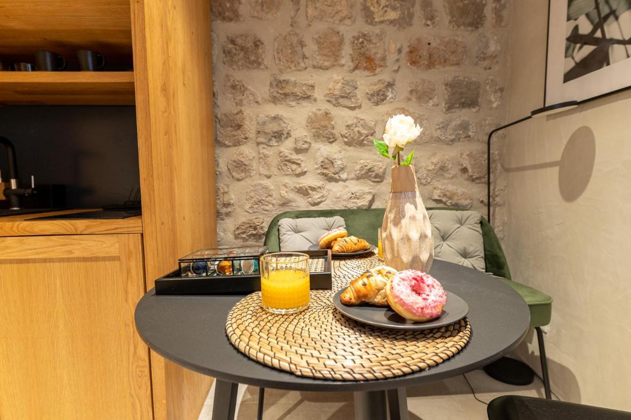 Superior 1 Bedroom Apartment Gabriela Next To Buza Beach Ragusa Esterno foto