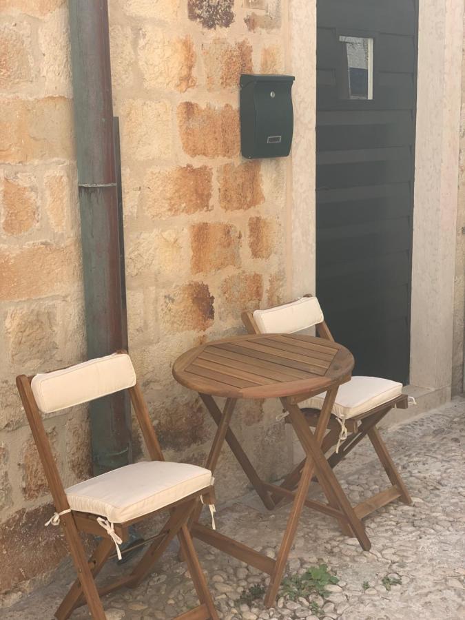 Superior 1 Bedroom Apartment Gabriela Next To Buza Beach Ragusa Esterno foto